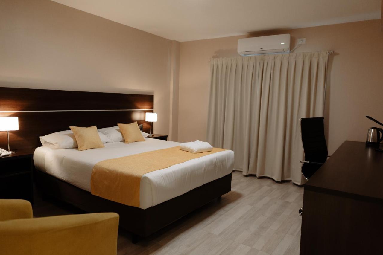 Hotel Batista Posadas Eksteriør bilde